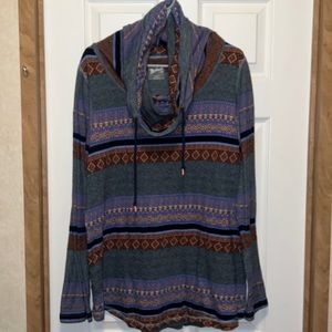 Woman’s size XL Woolrich brand cowl style neck.